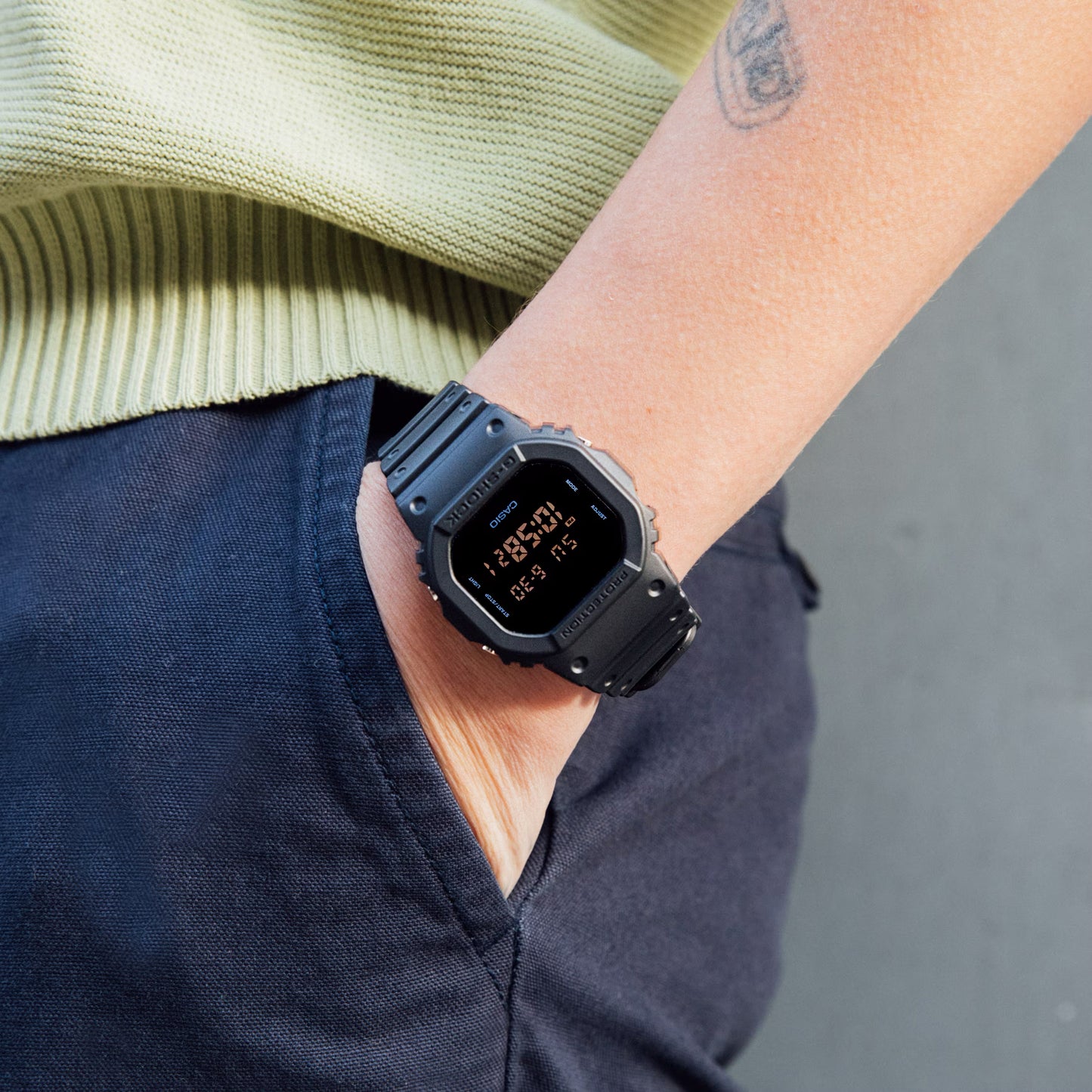 Casio DW5600BB-1